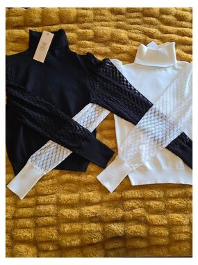 Bundle of 2 Turtleneck Sweaters | Black & Cream/White | Lace Sleeves